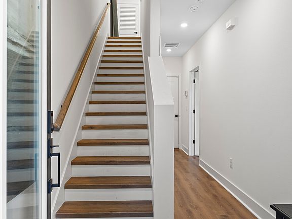 4th image of 2506 W Cleveland St Unit 10