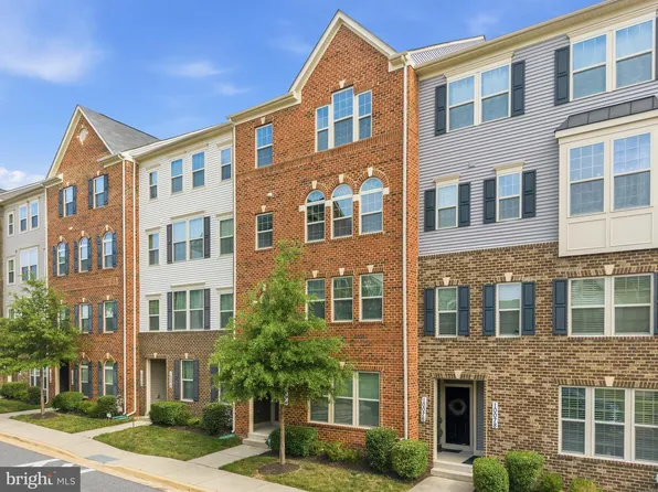 10072 Dorsey Ln #47, Lanham, MD 20706