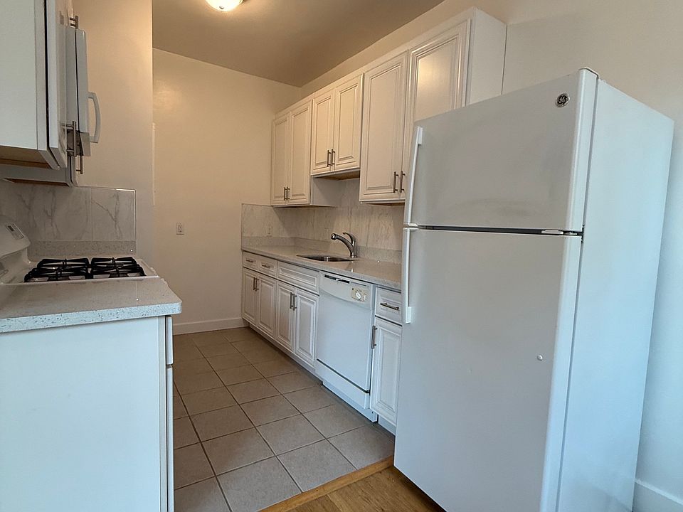1st image of 1991 California St APT 202