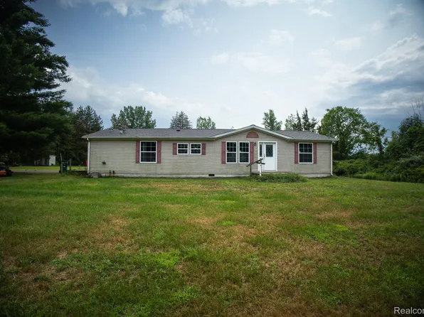 2649 Brown Rd, Millington, MI 48746