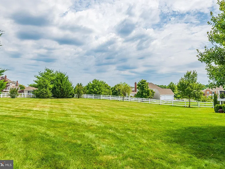 41398 Hagley Pl — Photo 48