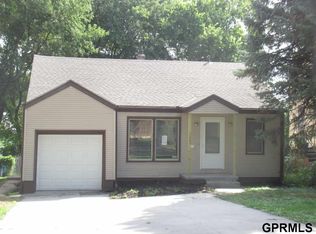 7261 N 28th Ave, Omaha, NE 68112