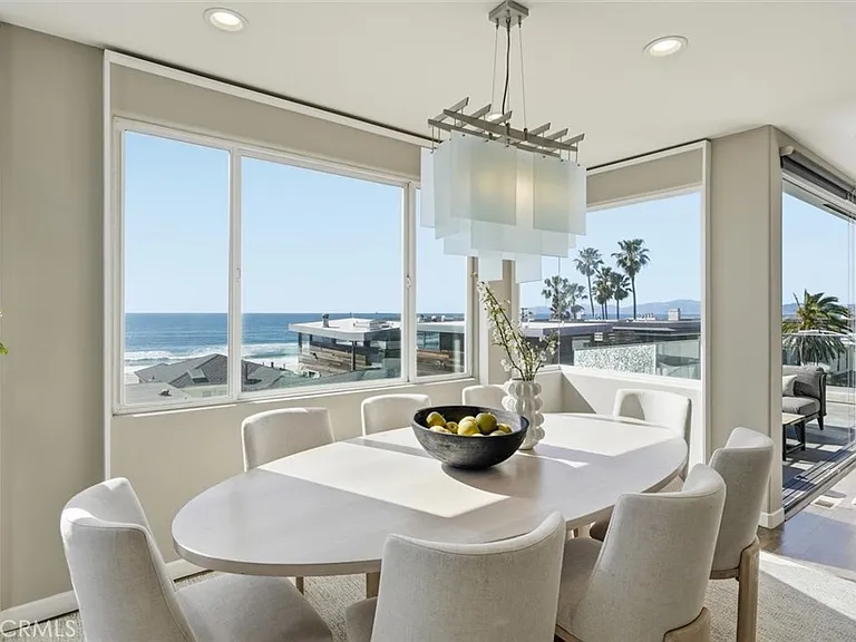 2406 Ocean Dr — Photo 11