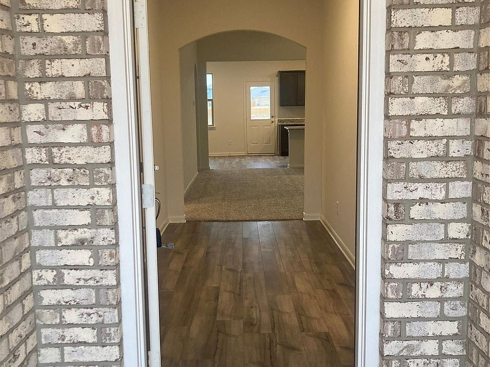 1st image of 645 Arlington Park Ct