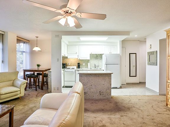 4th image of 3111 Bel Air Dr #313