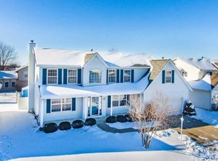 10425 N Schopp Ln, Peoria, IL 61615