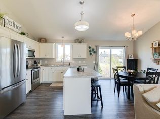 25601 12th St W, Zimmerman, MN 55398