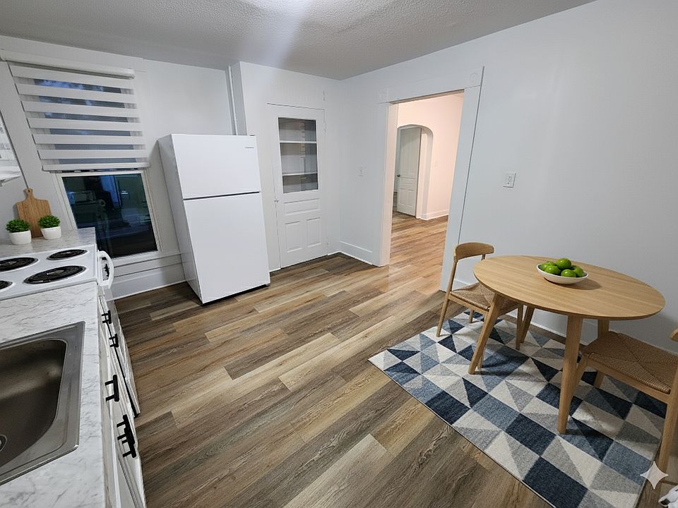Kitchen staged