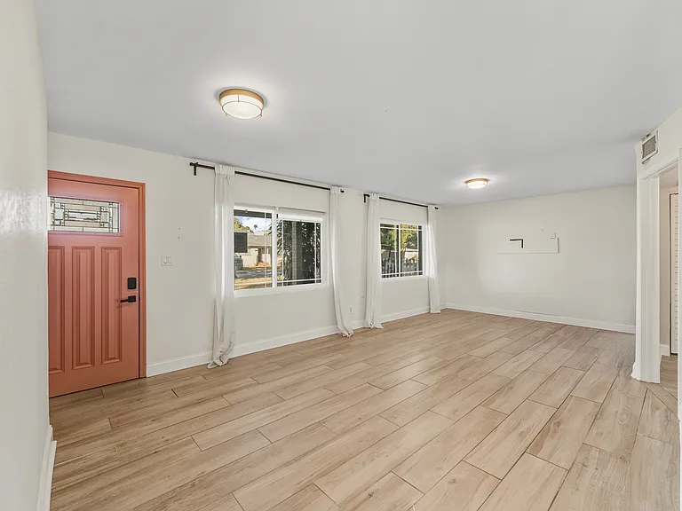 4016 W Nassau St — Photo 9
