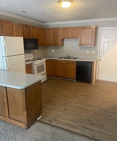 2825 Wimberly Dr SW #9 — Photo 2
