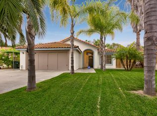 1566 Jonathon St, Vista, CA 92083