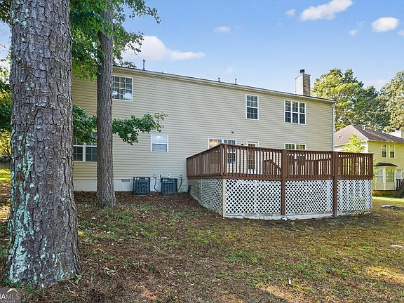 5th image of 3737 Waldrop Rd