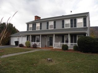 5557 Winesap Dr, Roanoke, VA 24019