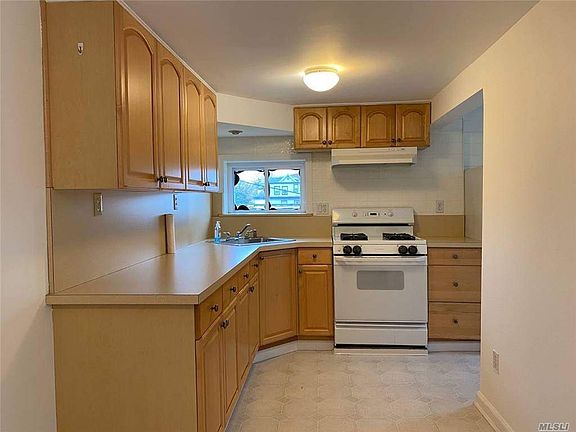 2nd image of 23-06 College Point Blvd Floor 2
