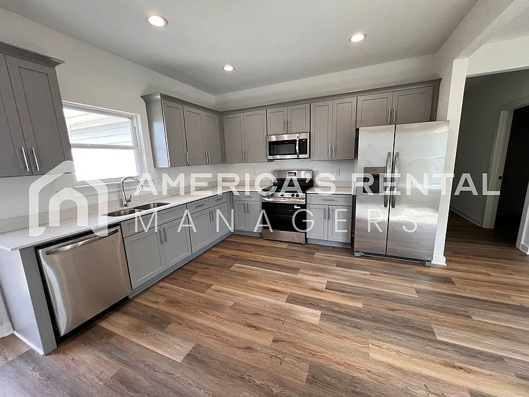 19651 Amberley Rd — Photo 14