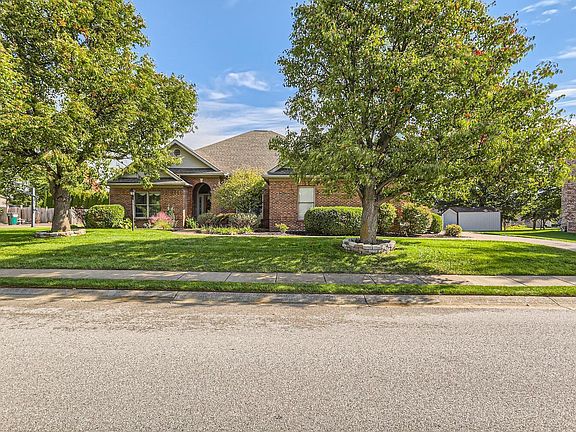 2nd image of 3044 Southern Trace Dr