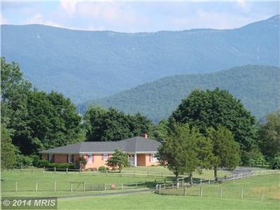 81 Canaan St, Luray, VA, 22835