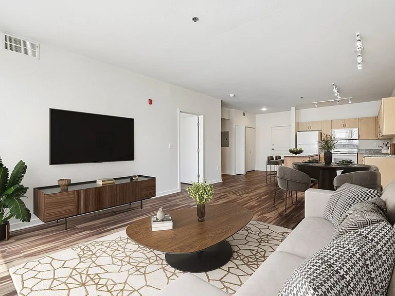 Park Avenue West — Photo 20