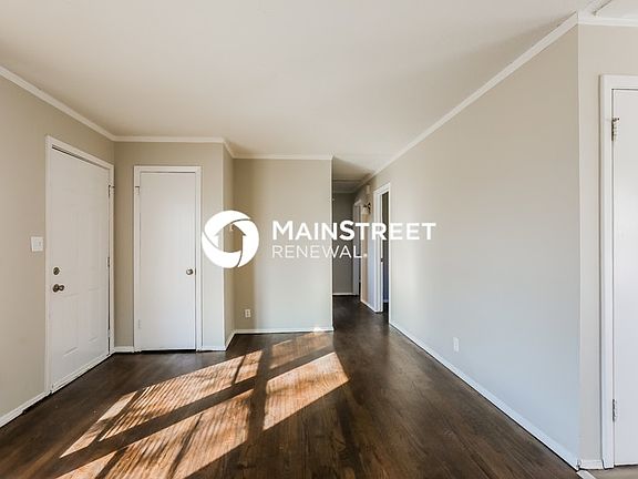 5th image of 907 S Missouri St