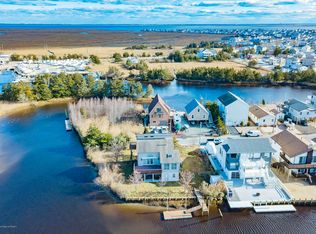 81 Flax Isle Dr, Little Egg Harbor Township, NJ