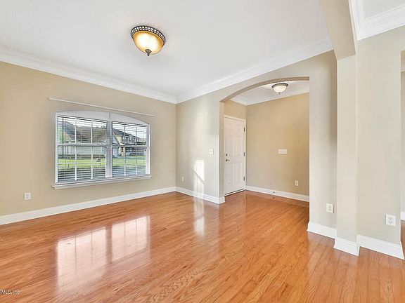 5th image of 12217 Bittercreek Ln