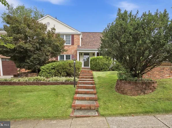 8001 Postoak Rd, Rockville, MD 20854