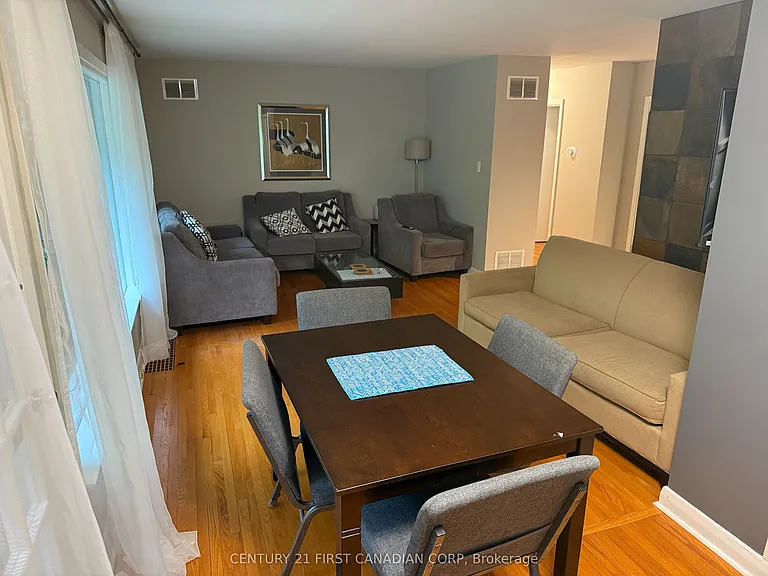 49 Woodward Ave — Photo 6