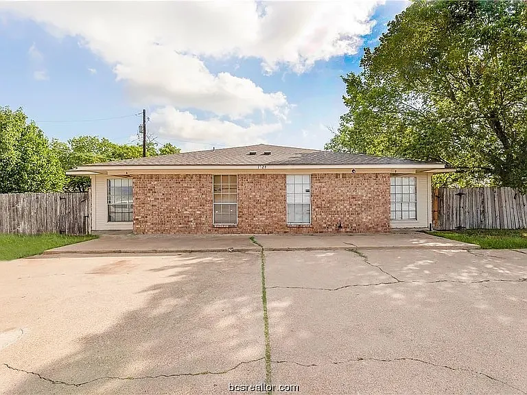 1824 San Antonio St #B — Photo 1