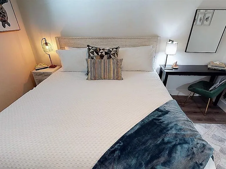 1910 Morrill St #5 — Photo 9