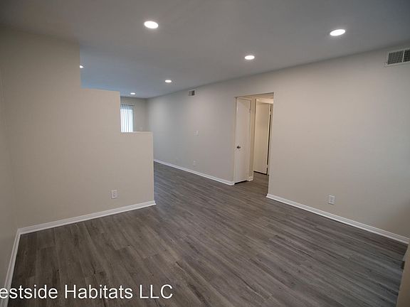 3rd image of 1215 N Sweetzer Ave APT 1