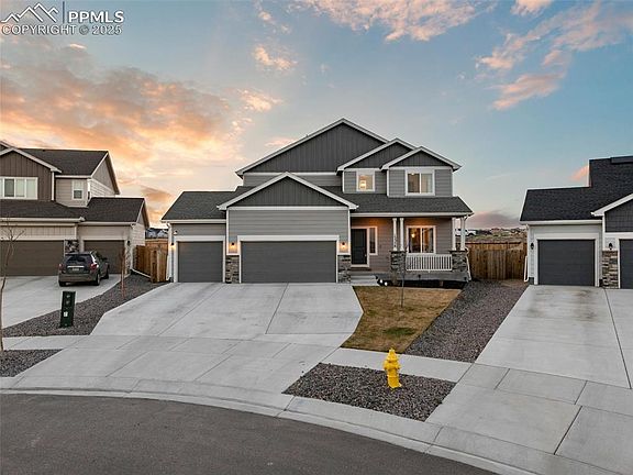 2nd image of 13358 Savannah Falls Ct