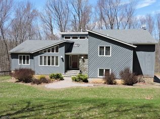 24 Cider Mill Ln, Port Murray, NJ 07865