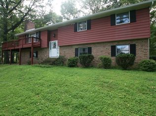 6164 Beverly Hills Rd, Coopersburg, PA 18036