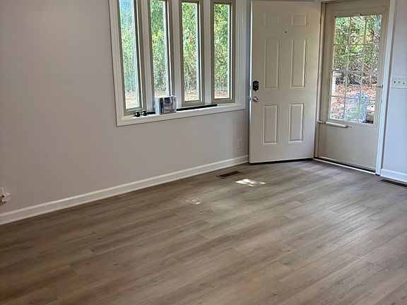 3rd image of 14016 Betts Rd #14016