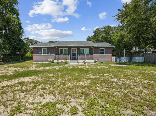8164 3rd St, Navarre, FL 32566