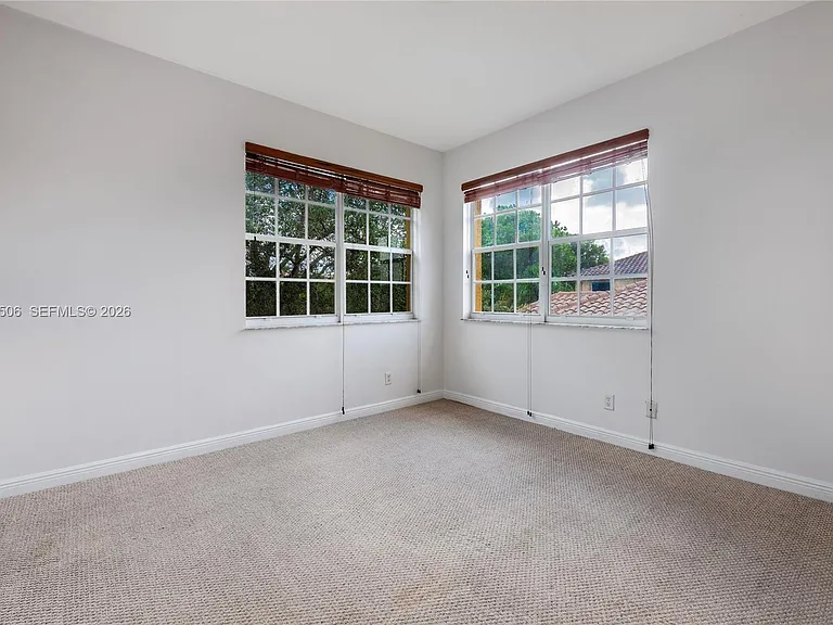 5271 SW 141st Ter — Photo 26