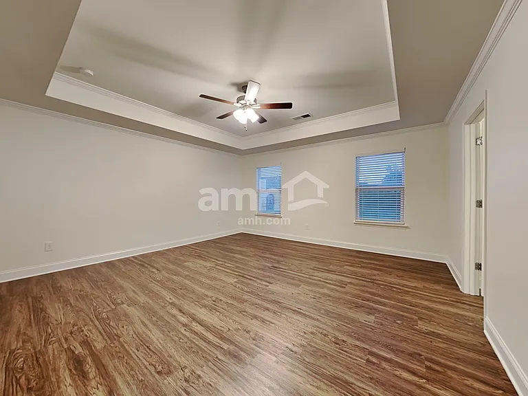 5180 Hudson Valley Dr — Photo 12