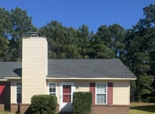 212 Live Oak Ct, Midway Park, NC 28544