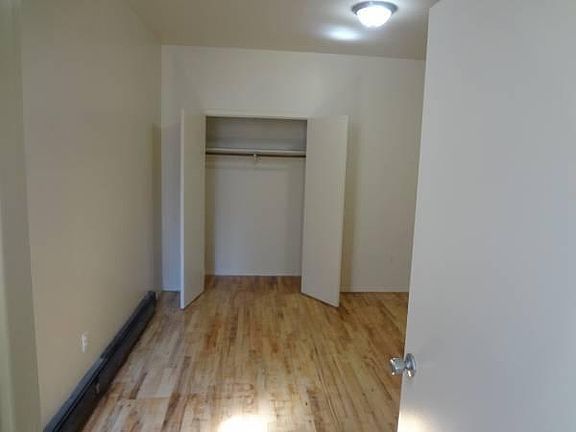 4th image of 908 Hancock St #6