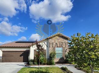 1132 S Simon St #B, Visalia, CA 93292