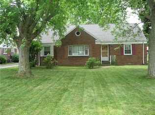 29 Eddy St, Luckey, OH 43443