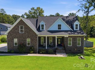 792 Tookie Doo Ln, Elgin, SC 29045