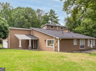1050 Terramont Dr, Roswell, GA 30076