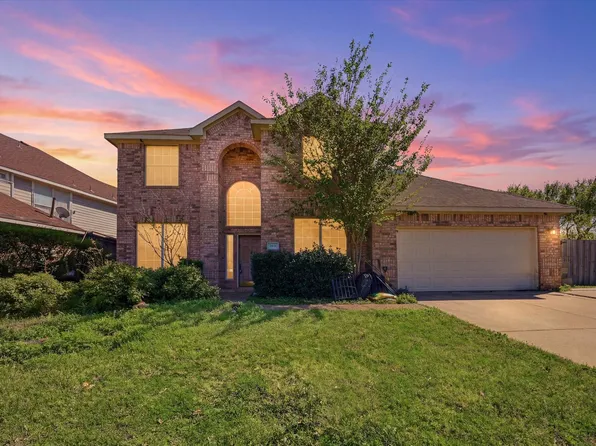 2831 Atrium Dr, Grand Prairie, TX 75052