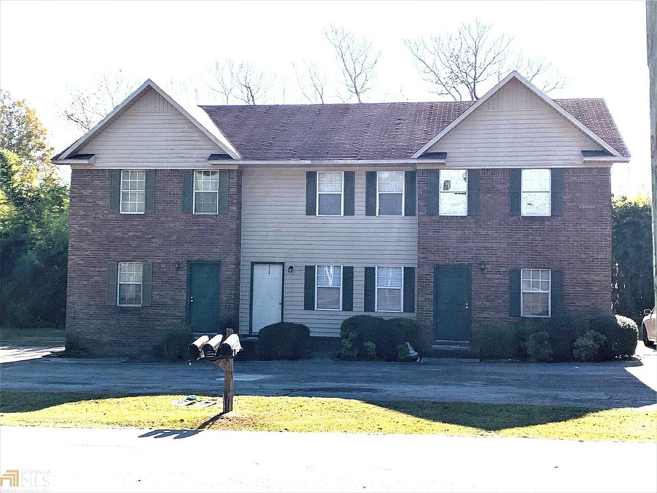 1st image of 200 Foxlake Dr