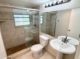 84 Mansfield Dr #B, Boca Raton, FL 33434