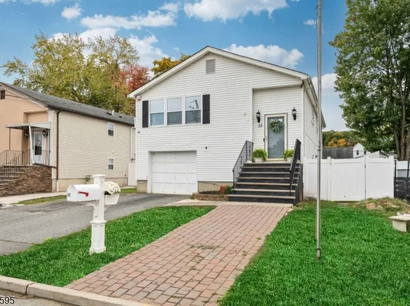 33 Ballston St, Bloomingdale Boro, NJ 07403
