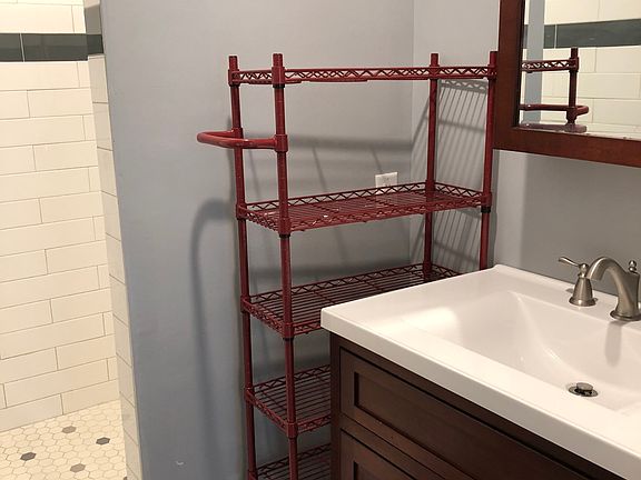 5th image of 295 Maple St #11635680