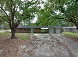 4282 Robert St, Zachary, LA 70791