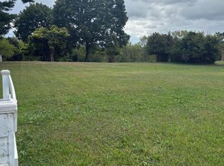 1026 Fairview Dr, Berkeley Springs, WV 25411